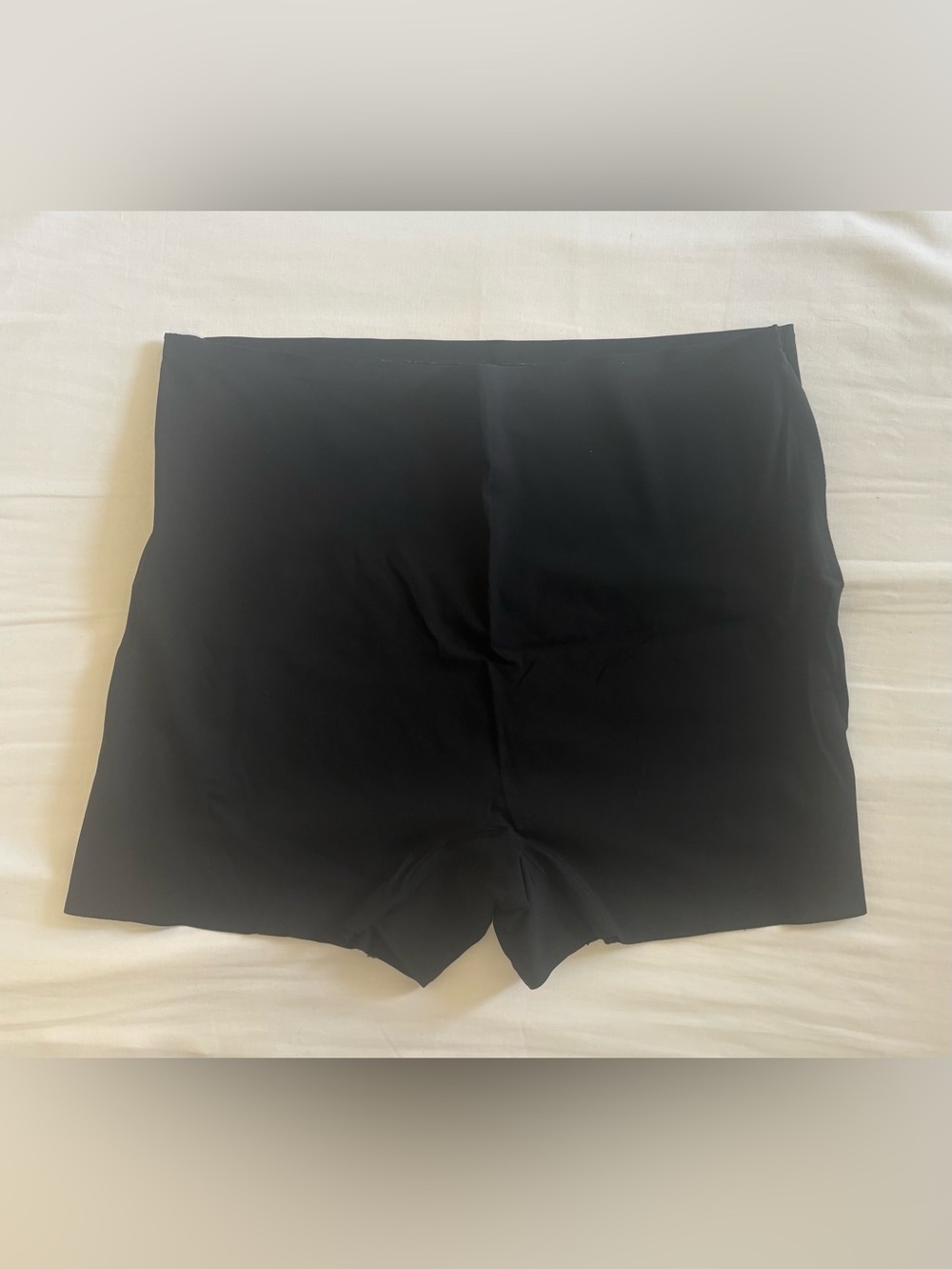 Women’s Black Seamless Shorts